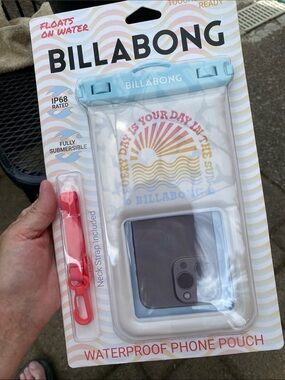 Billabong  Universal Waterproof Phone Pouch in Light Blue with Coral Strap